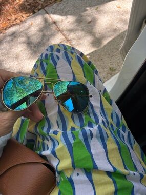 Ray-Ban Aviator Sunglasses with Blue Mirrored Lenses and Gold Frame